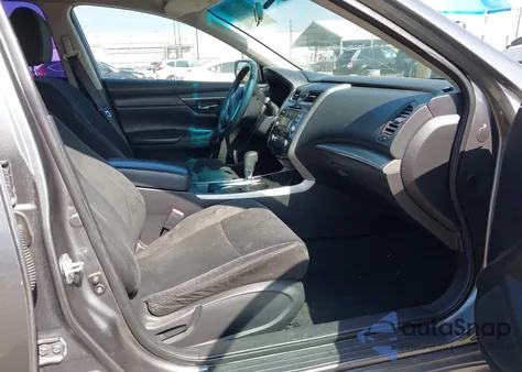 2015 Nissan Altima 2.5 S z USA, uszkodzony, nr VIN 1N4AL3AP1FC409338